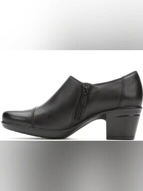 Women's Clarks Emslie Warren Booties, Size 6.5 Brand New